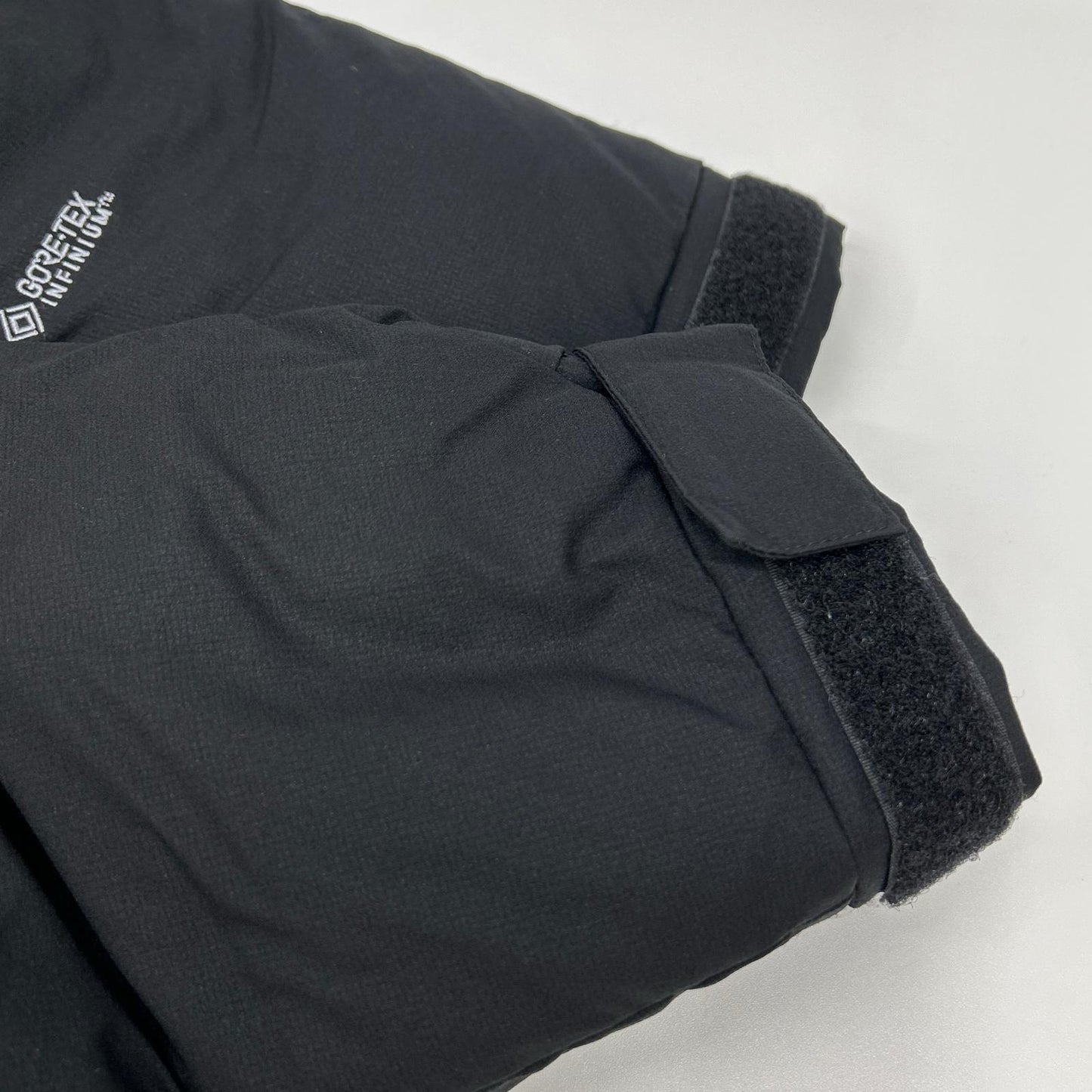 THE NORTH FACE ND91950 Black Baltoro Down Jacket