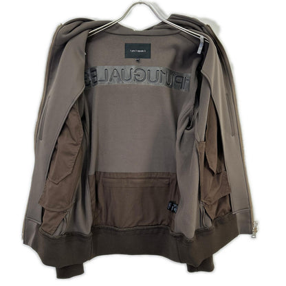 1piu1uguale3 ウノピゥウノウグァーレトレ MRB696 ブラウン TRAVEL ZIP PARKA トップス
