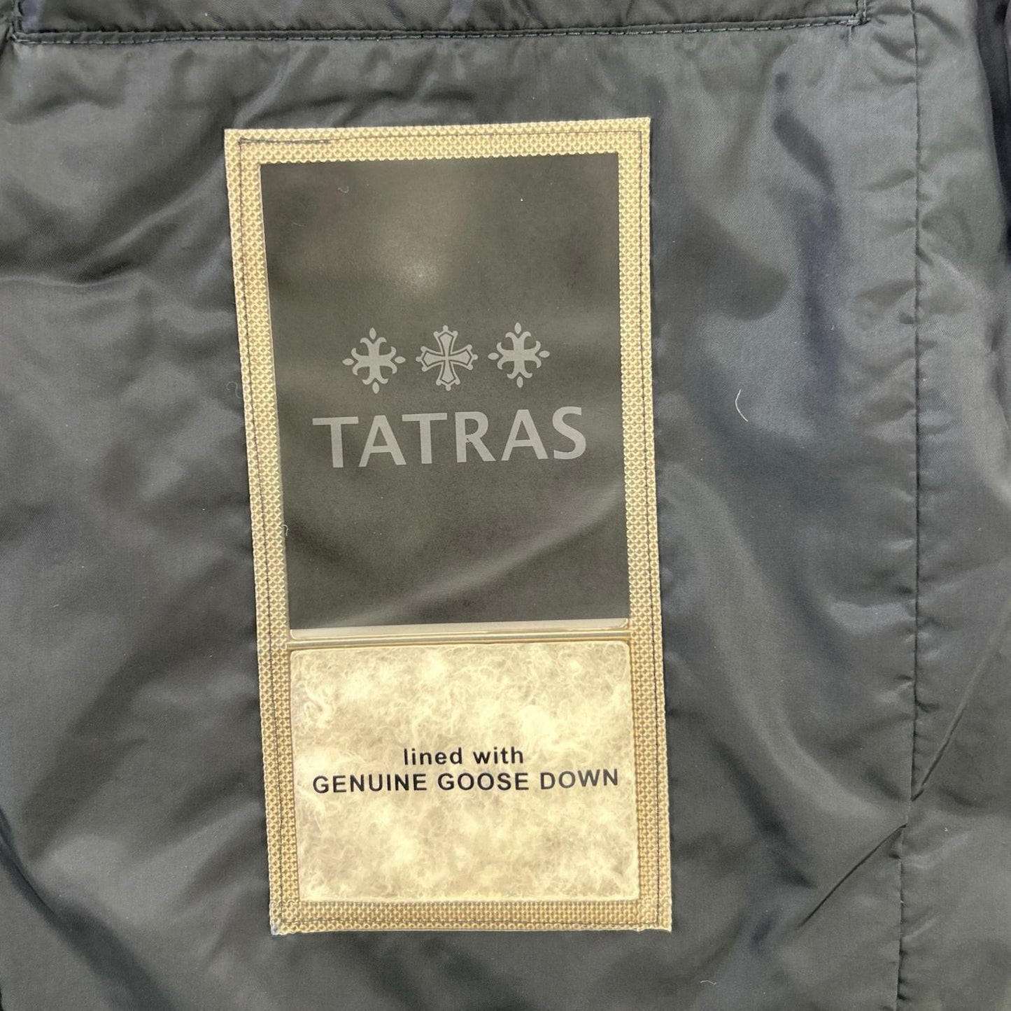TATRAS タトラス ブラック LTBM21S4658-D アカッチャ ノーカラーライトダウン ジャケット
