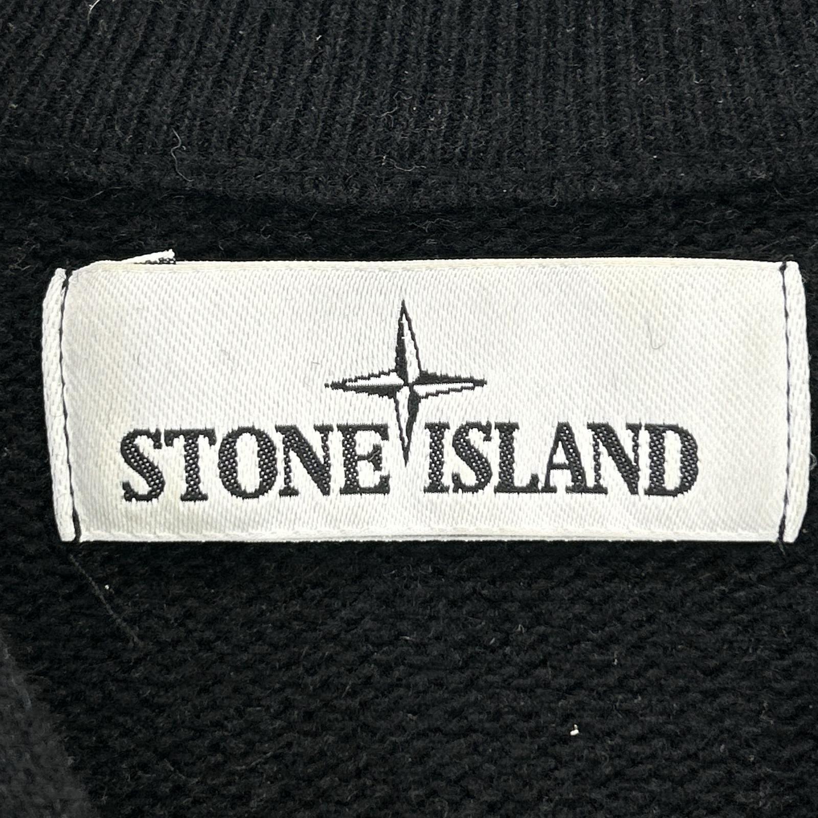 STONE ISLAND ストーンアイランド 6915551A3　ブラック ラムウール Vネックニット トップス トップス