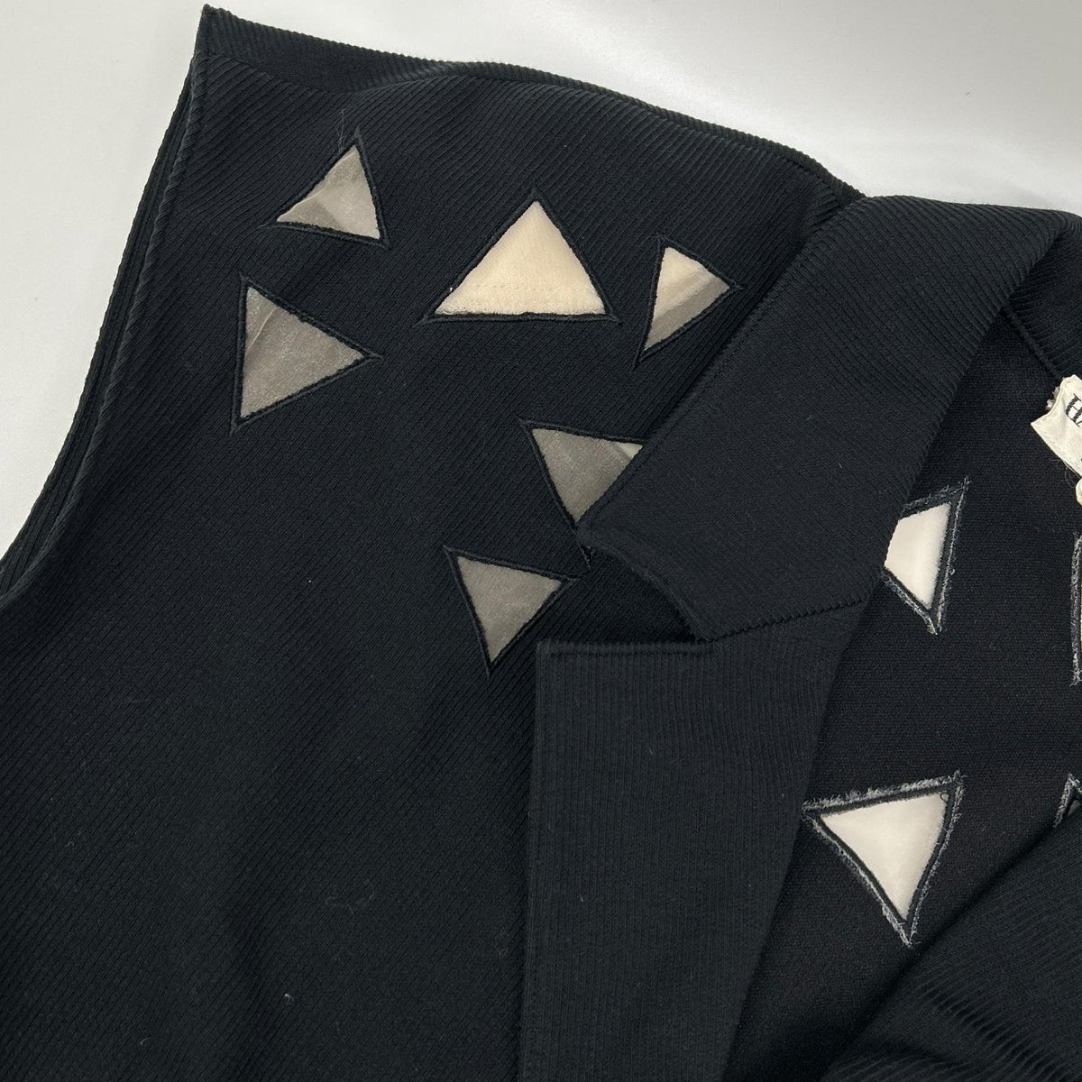 【SALE】 HANAE MORI ハナエモリ ブラック スクエアカットアウト ノースリーブワンピース ワンピース