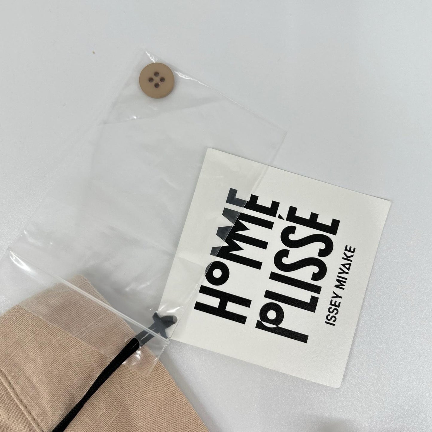HOMME PLISSE ISSEY MIYAKE オムプリッセ イッセイミヤケ HP21FJ324 ベージュ コットンリネンドルマンショートスリーブシャツ トップス