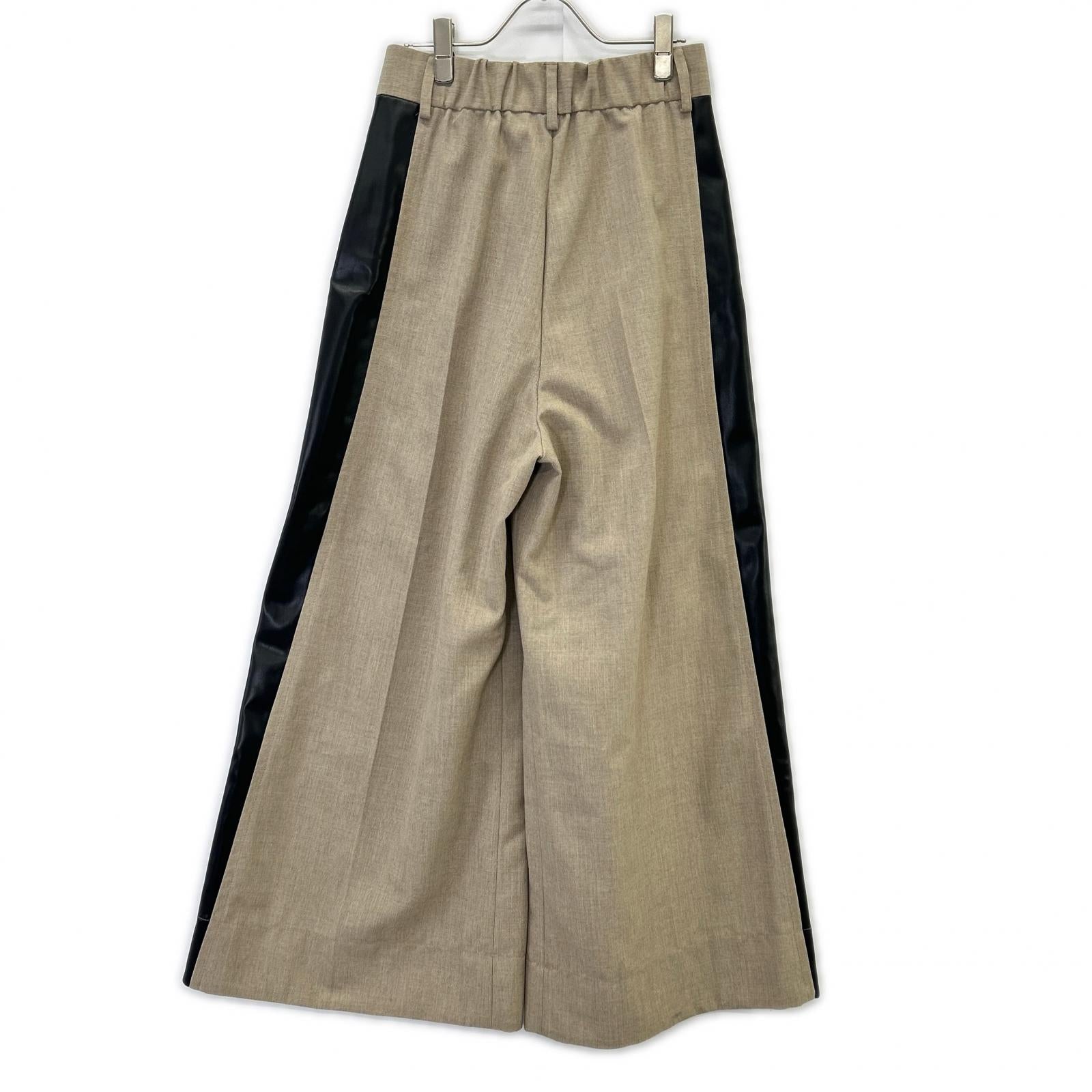 STUDIOUS ステュディオス 125540014 ベージュ Side Leather Flare Trousers ボトムス