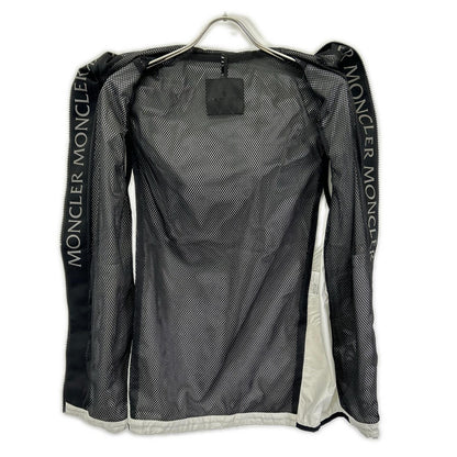 MONCLER モンクレール 22年製　I10911A00107 PAKITO ナイロン フルジップ フーディ ベスト