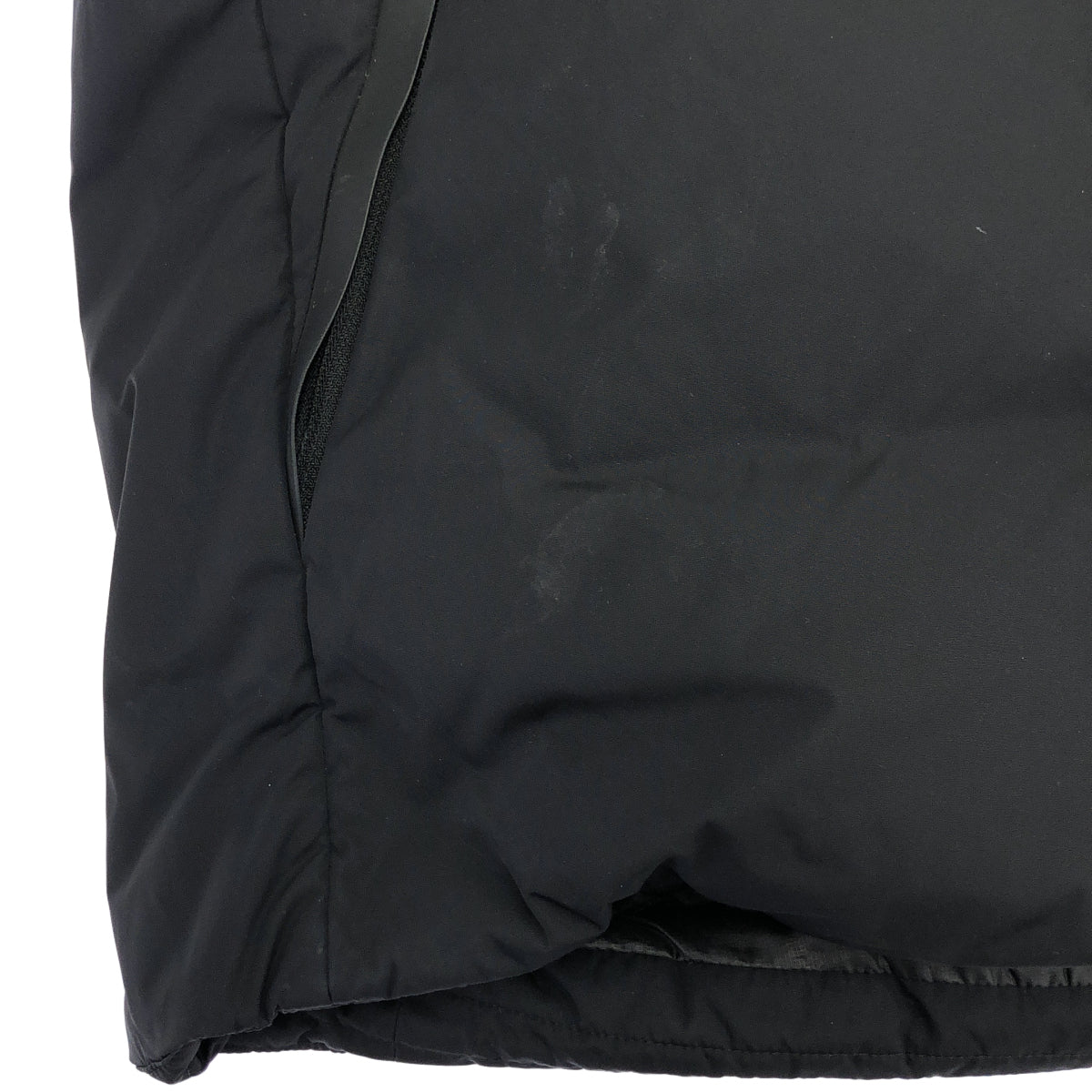 B&Y U-ARROWS ビューティーアンドユース ユナイテッドアローズ Black Komatsu Matere Chambray Hooded Down Jacket 700FP Water-Repellent Jacket