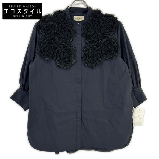 UNITED ARROWS ユナイテッドアローズ ダークネイビー 24年 フラワーモチーフ タックリボンパーツ シャツブラウス トップス