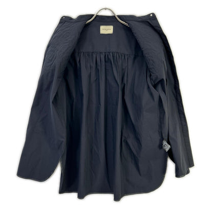 UNITED ARROWS ユナイテッドアローズ ダークネイビー 24年 フラワーモチーフ タックリボンパーツ シャツブラウス トップス