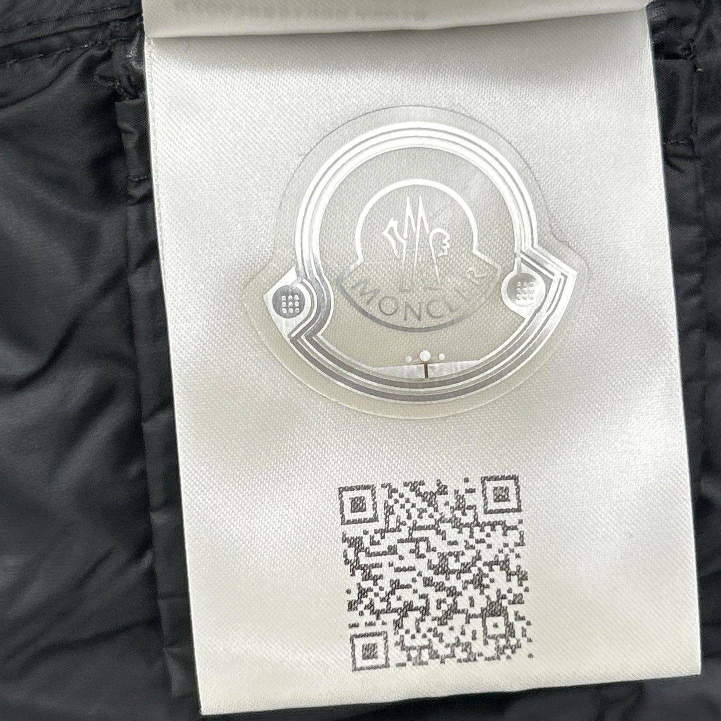 MONCLER モンクレール 【美品/24年製】K20939B51000 CARDIGAN TRICOT ニット/ダウン切替 ノーカラー ジャケット