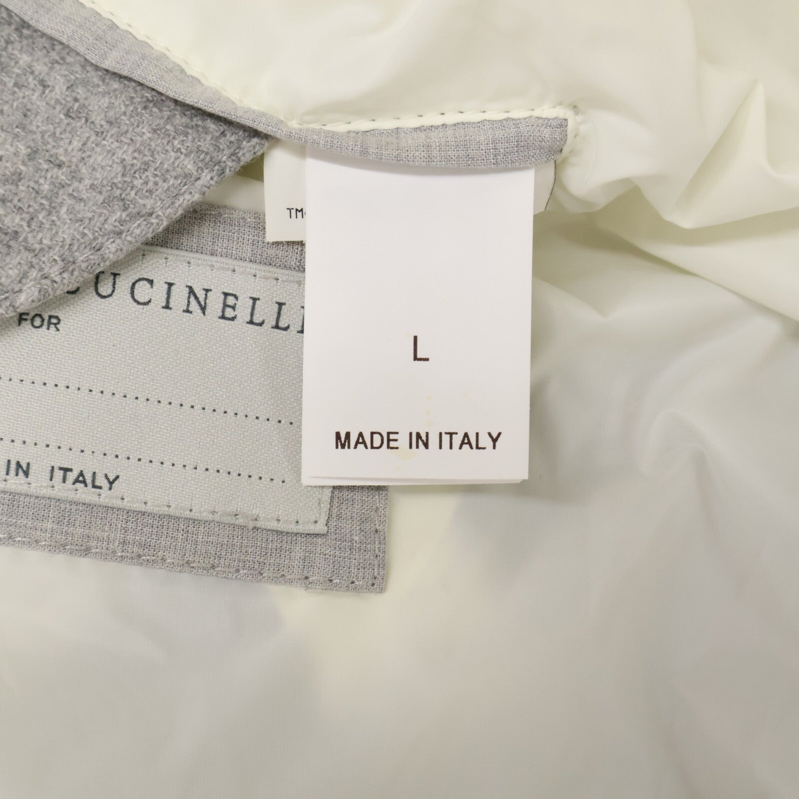 BRUNELLO CUCINELLI ブルネロクチネリ 【美品/国内正規/23年製】MM4851714 ウールｘシルクｘカシミヤ ダウン ベスト