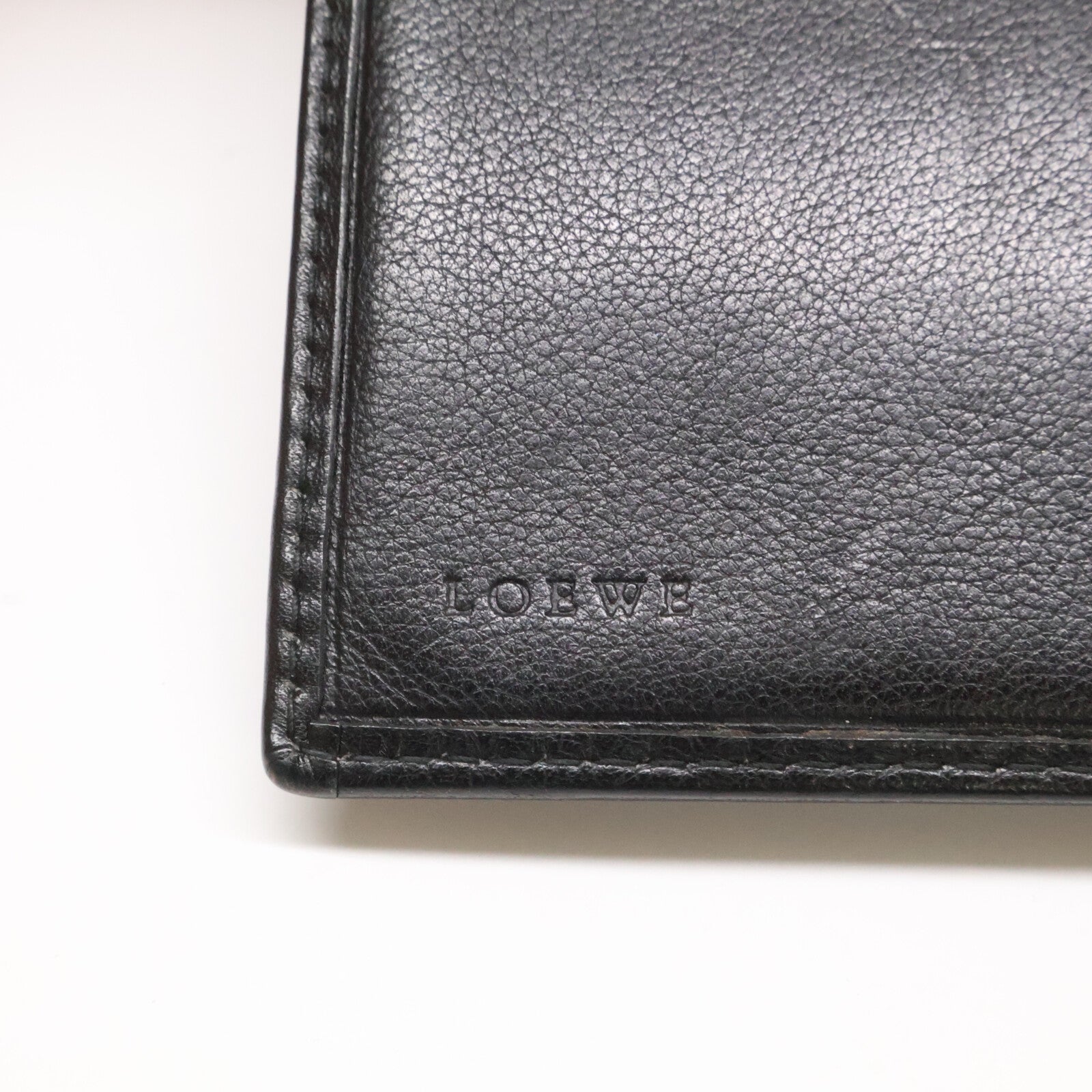 LOEWE ロエベ レザー アナグラム型押し 二つ折り財布（小銭入れなし） 二つ折り財布（小銭入れなし）