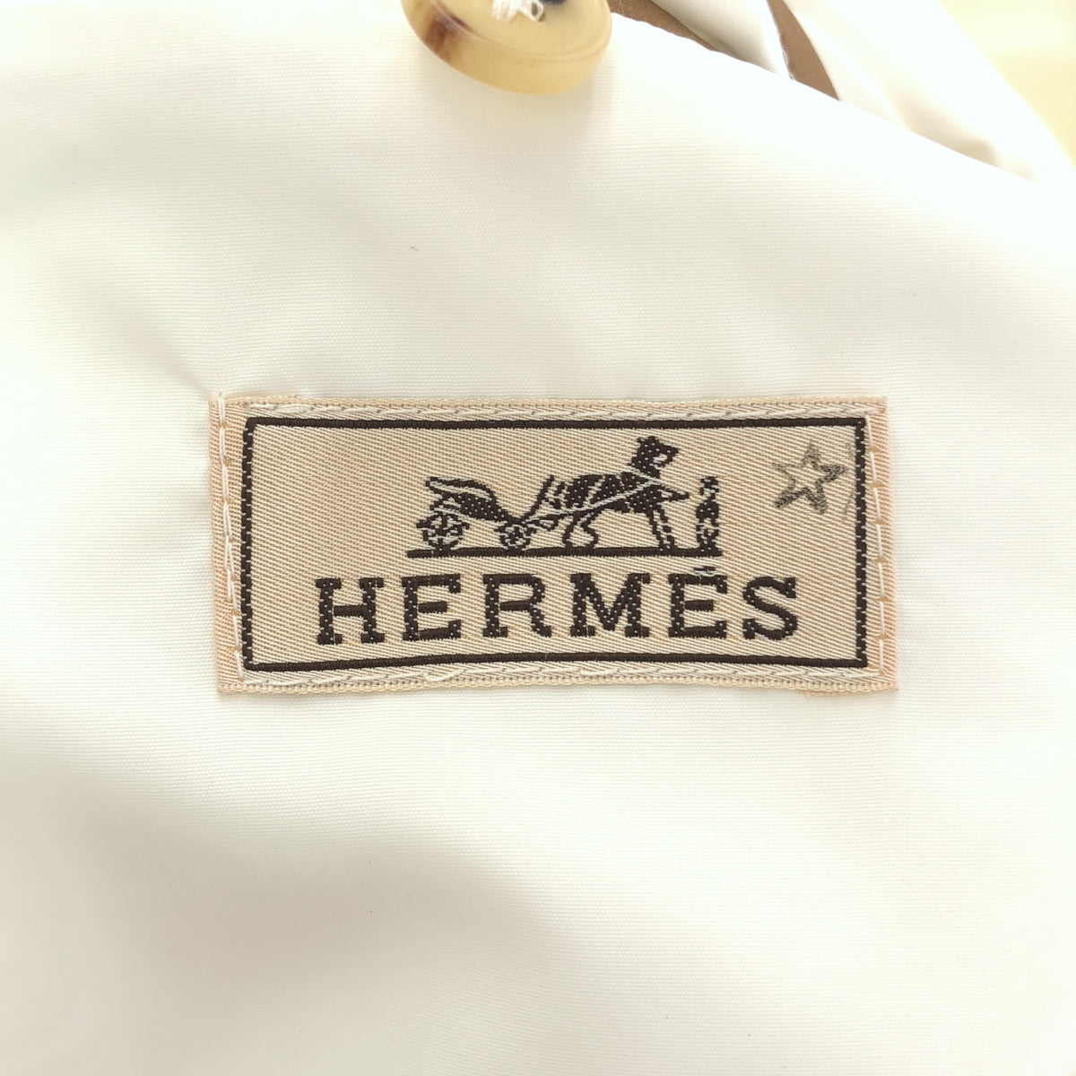 HERMES エルメス ホワイト ナイロン マルチポケット ジャケット トップス