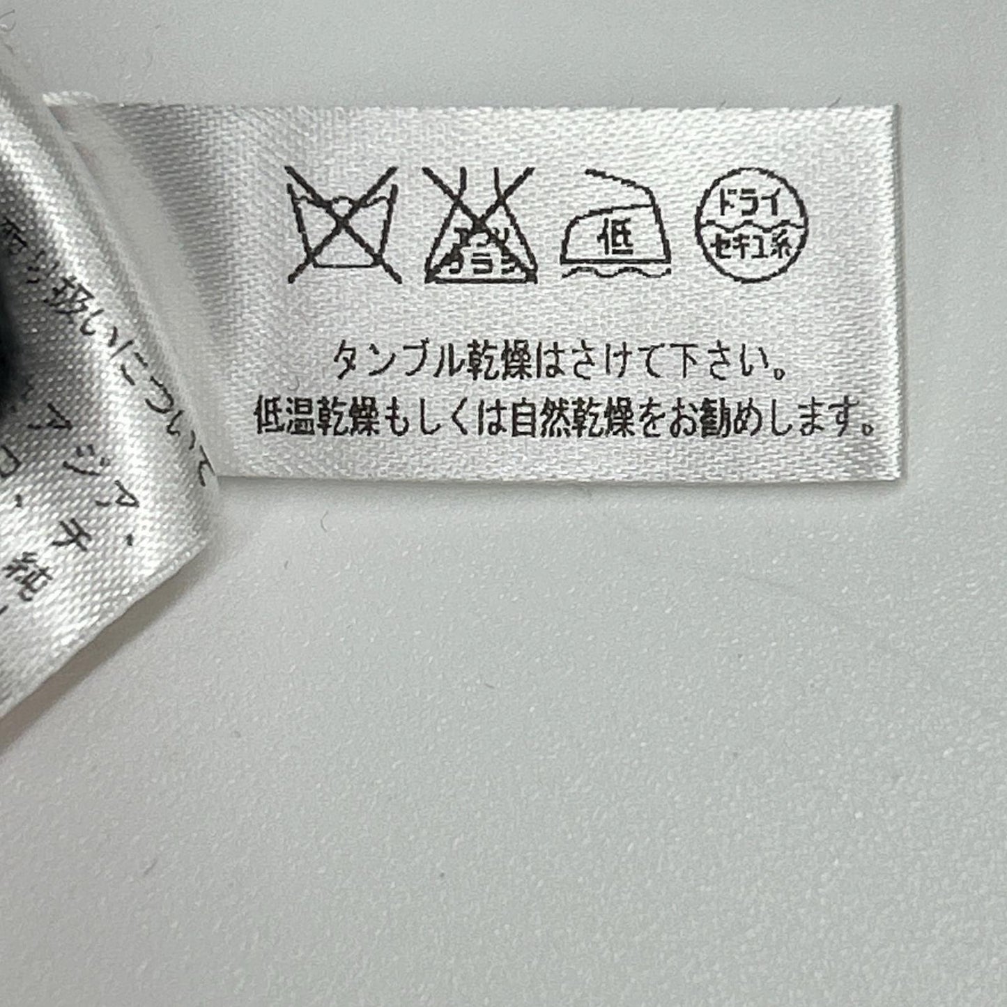 SalvatoreFerragamo サルバトーレフェラガモ レッド カシミヤ ハーフジップ ガンチーニ ニットプルオーバー トップス