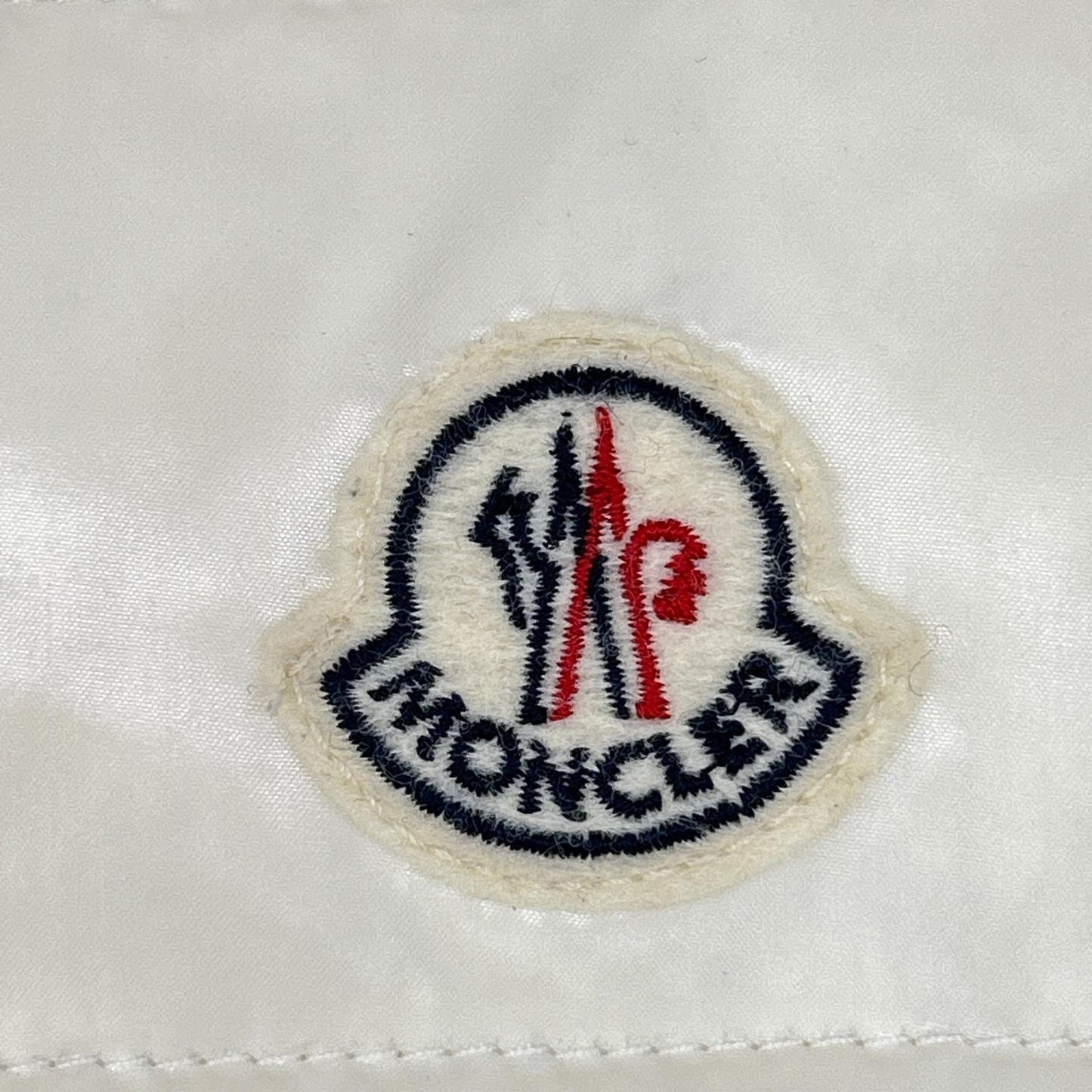 MONCLER モンクレール 132-093-48301-05 ホワイト GHANY ダウンベスト ベスト