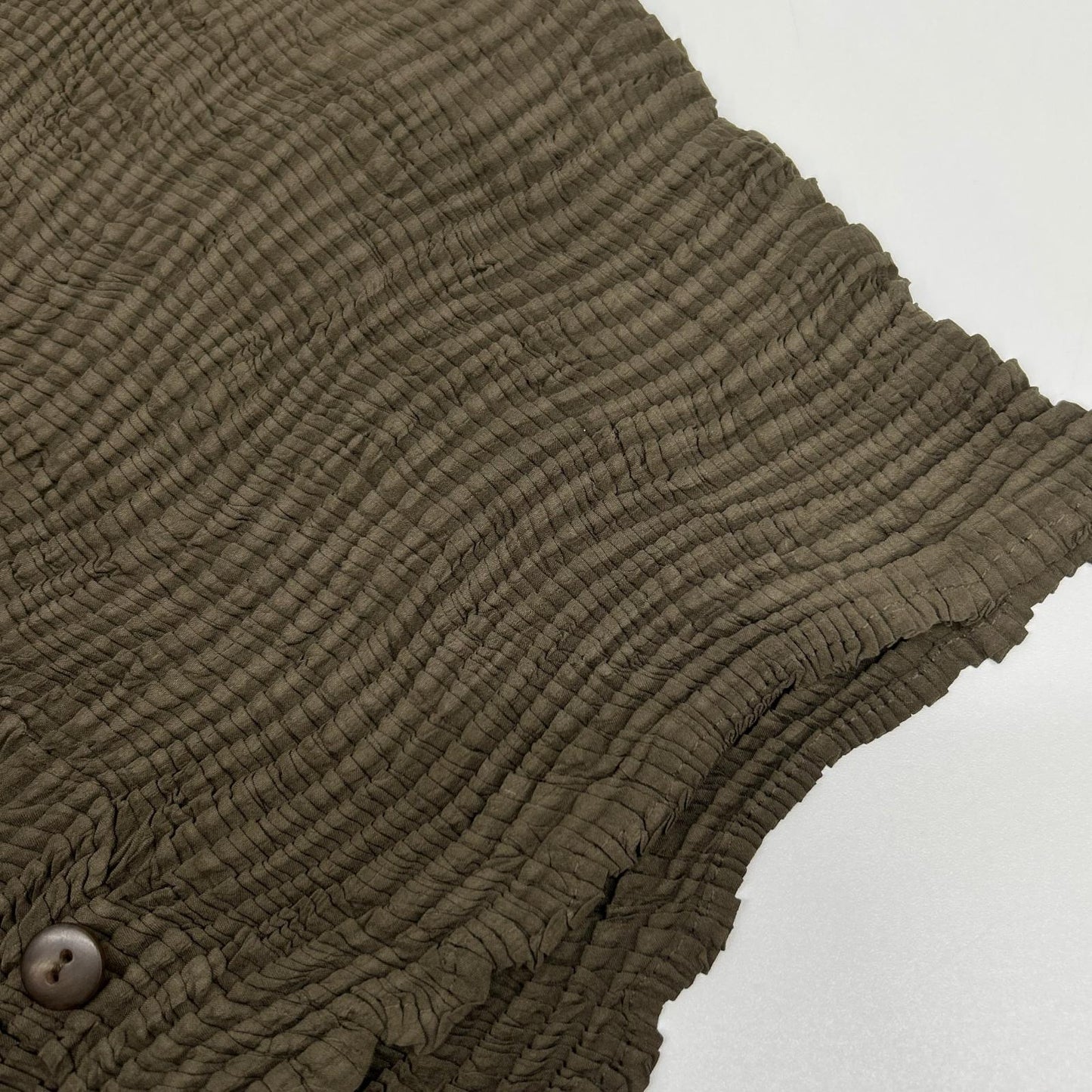 ISSEY MIYAKE イッセイミヤケ IM74-FJ946 カーキ ウォッシュプリーツカーディガン トップス