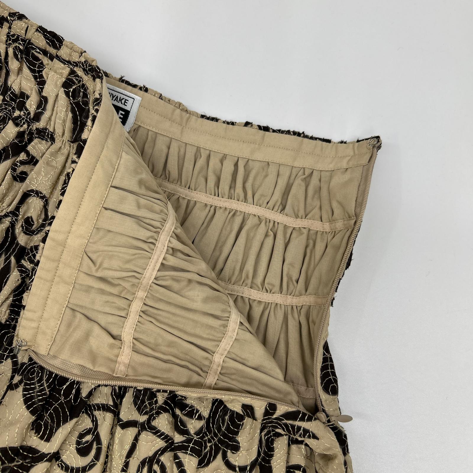 ISSEY MIYAKE FETE イッセイミヤケフェット IF64FG501 ベージュ フラワーモチーフ 刺繍 デザインスカート スカート