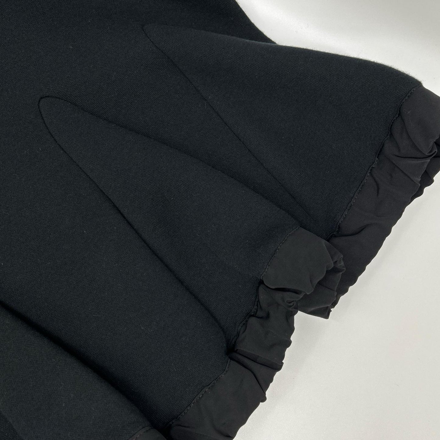 sacai サカイ 23年 23-06683 ブラック ドローストリング スポンジ スウェット ジップアップ フーディ パーカー トップス