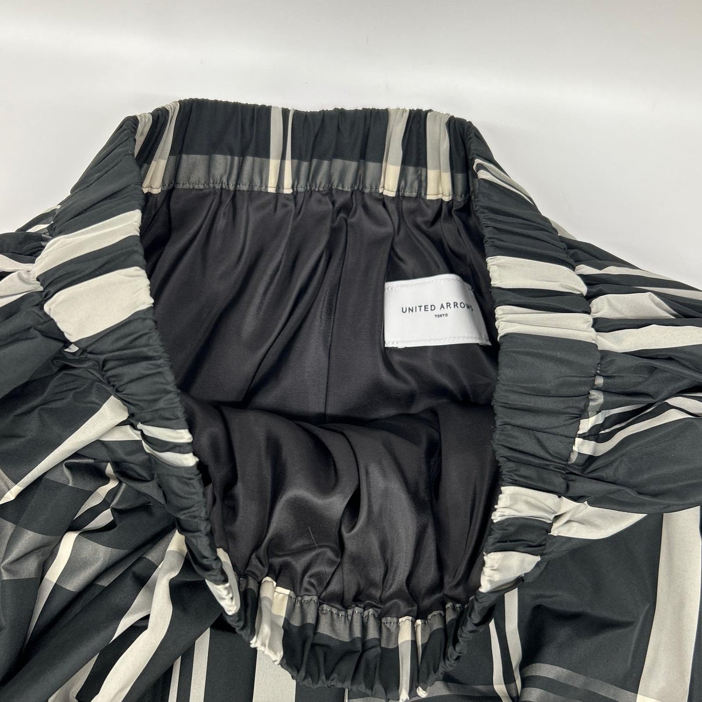 UNITED ARROWS United Arrows 1524-162-5090 Black check taffeta flared skirt skirt
