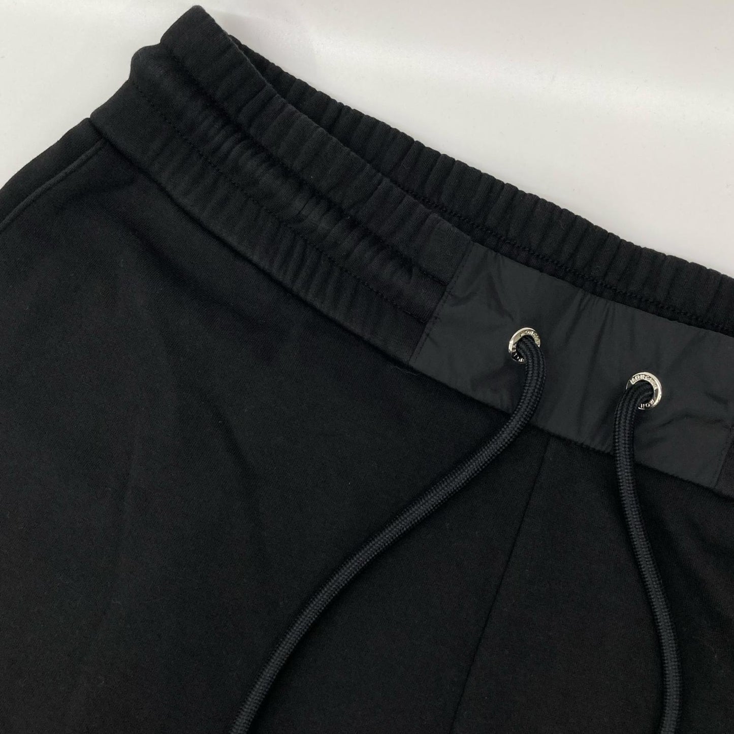 MONCLER モンクレール 22年 ブラック PANTALONE CORTO ハーフパンツ ボトムス