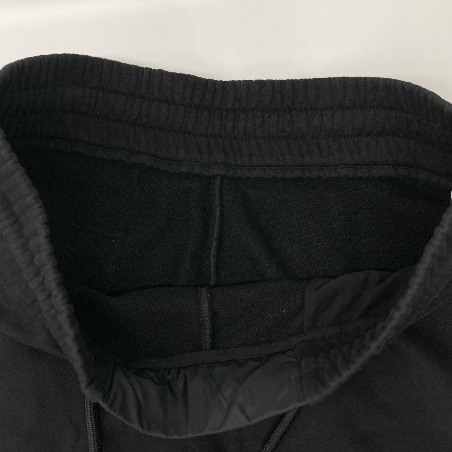 MONCLER モンクレール 22年 ブラック PANTALONE CORTO ハーフパンツ ボトムス