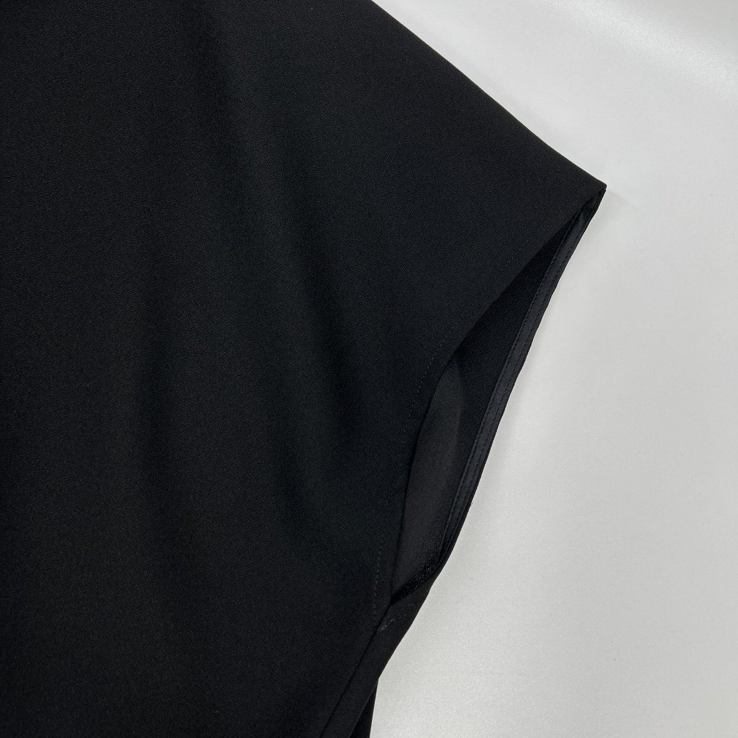 ICB アイシービー 26SS ブラック FluidBackSatin ニット衿シャツワンピース ワンピース
