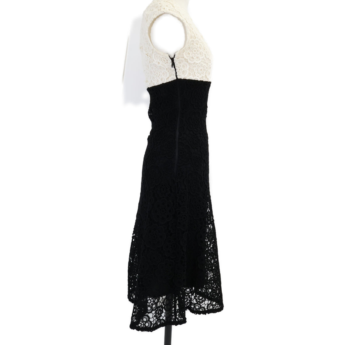 Christian Dior クリスチャンディオール 【美品/国内正規】5C24648DM528 フラワーレース Vネック ノースリーブ ワンピース