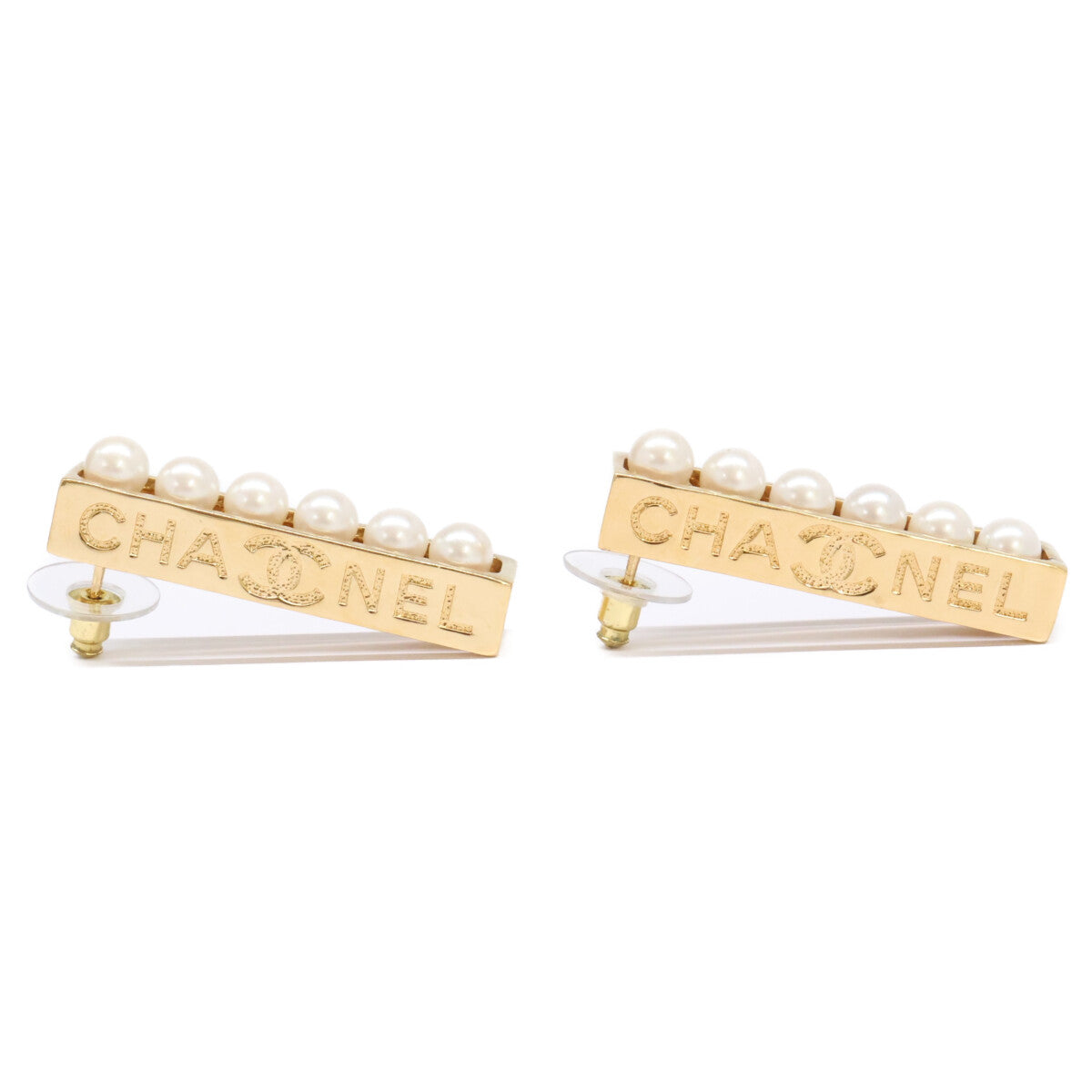 CHANEL シャネル 美品 B23 K 6Pパール ロゴプレート ピアス