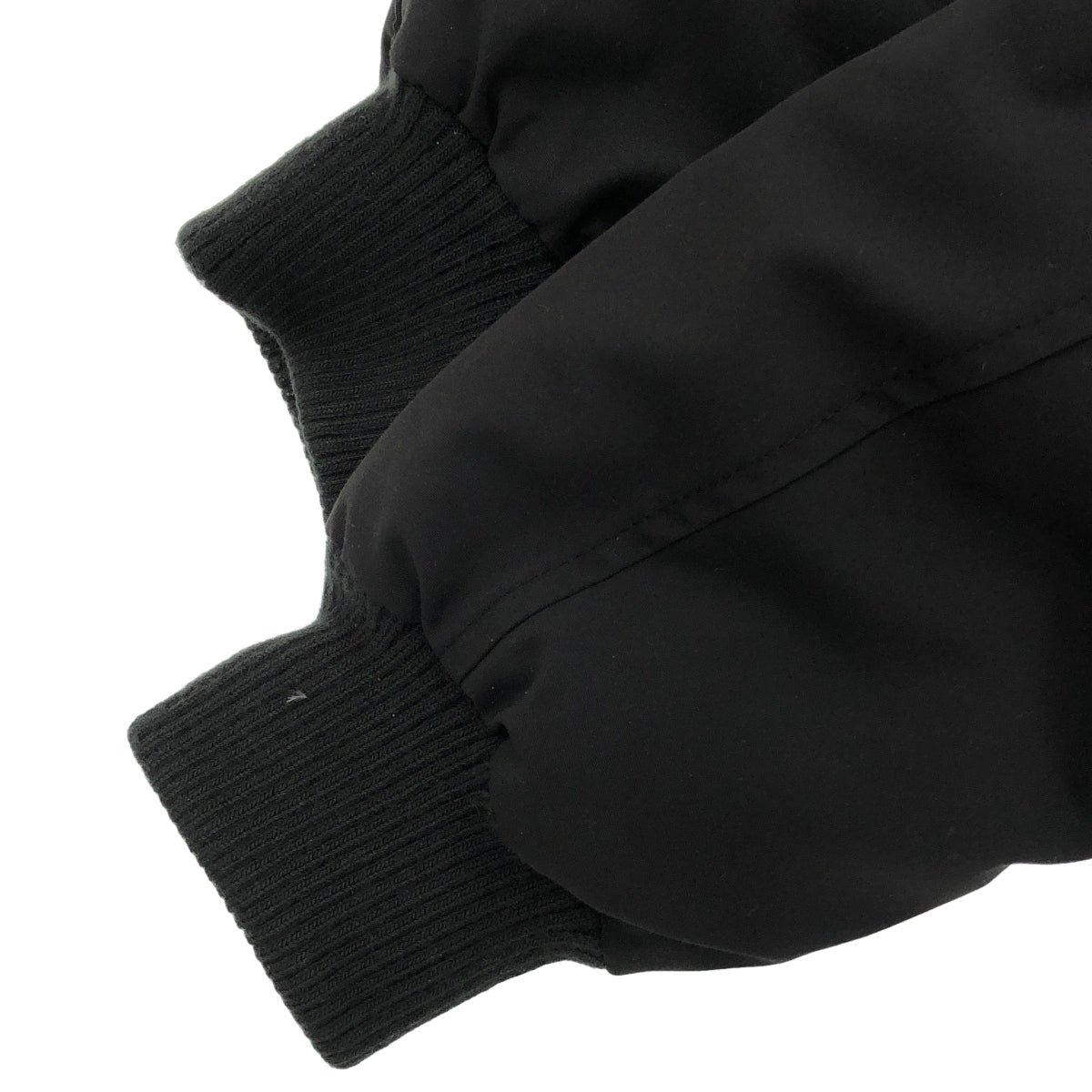 CANADA GOOSE カナダグース 7967JL ブラック ラブラドール ボンバージャケット トップス