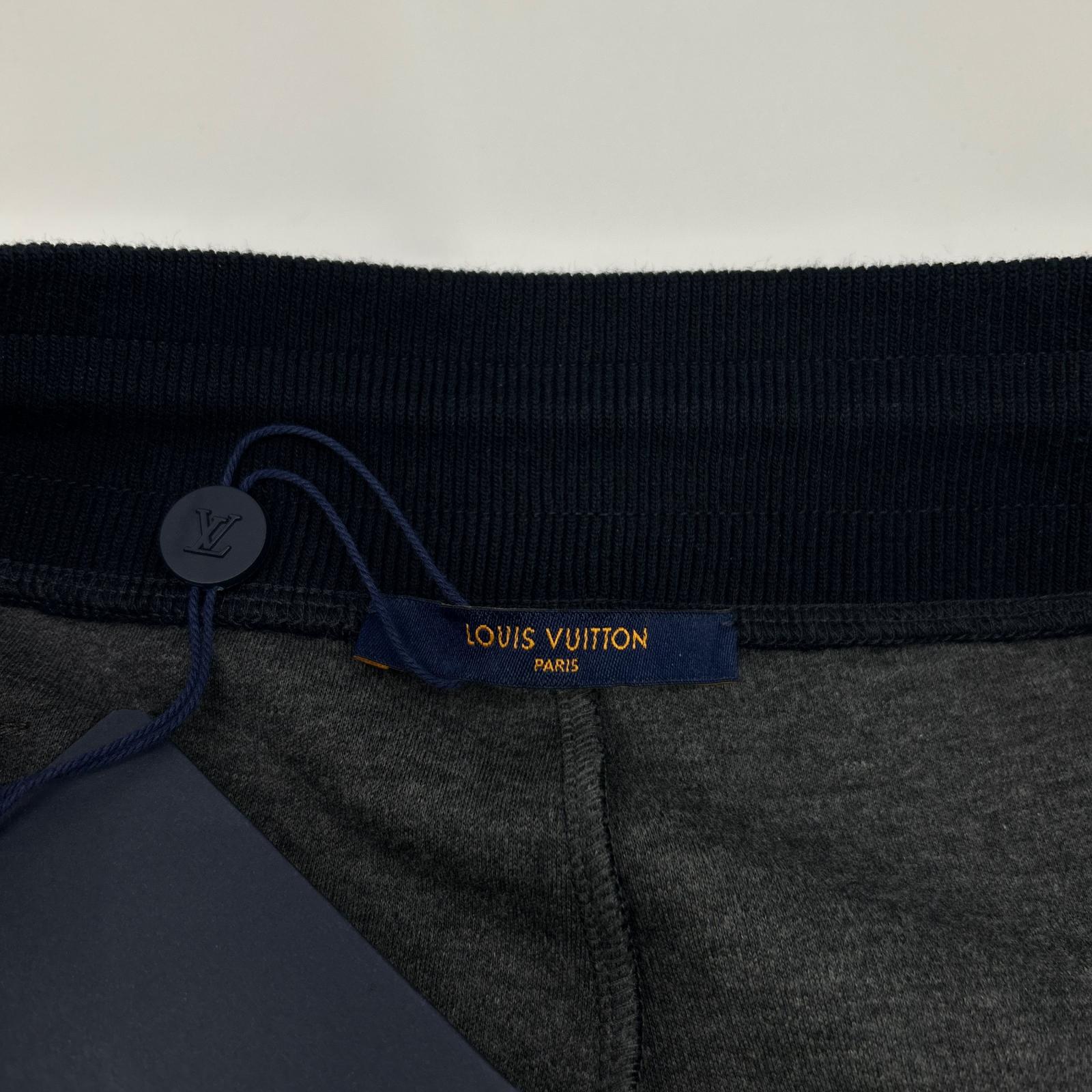 LOUIS VUITTON ルイヴィトン RM221Q JUJ HJY44W ネイビー ダブルフェイススウェットハーフパンツ ボトムス