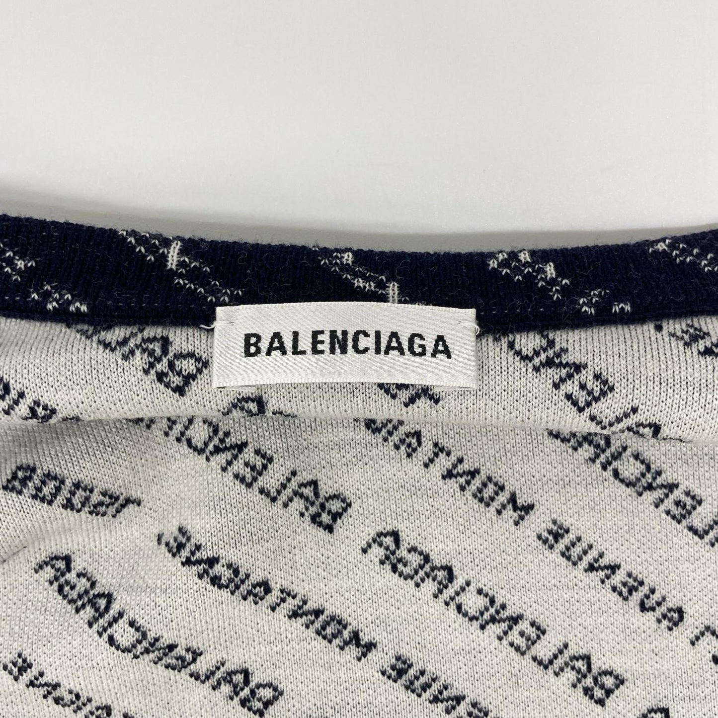 BALENCIAGA バレンシアガ ネイビー 17年 518135 ロゴ クルーネックカーディガン トップス