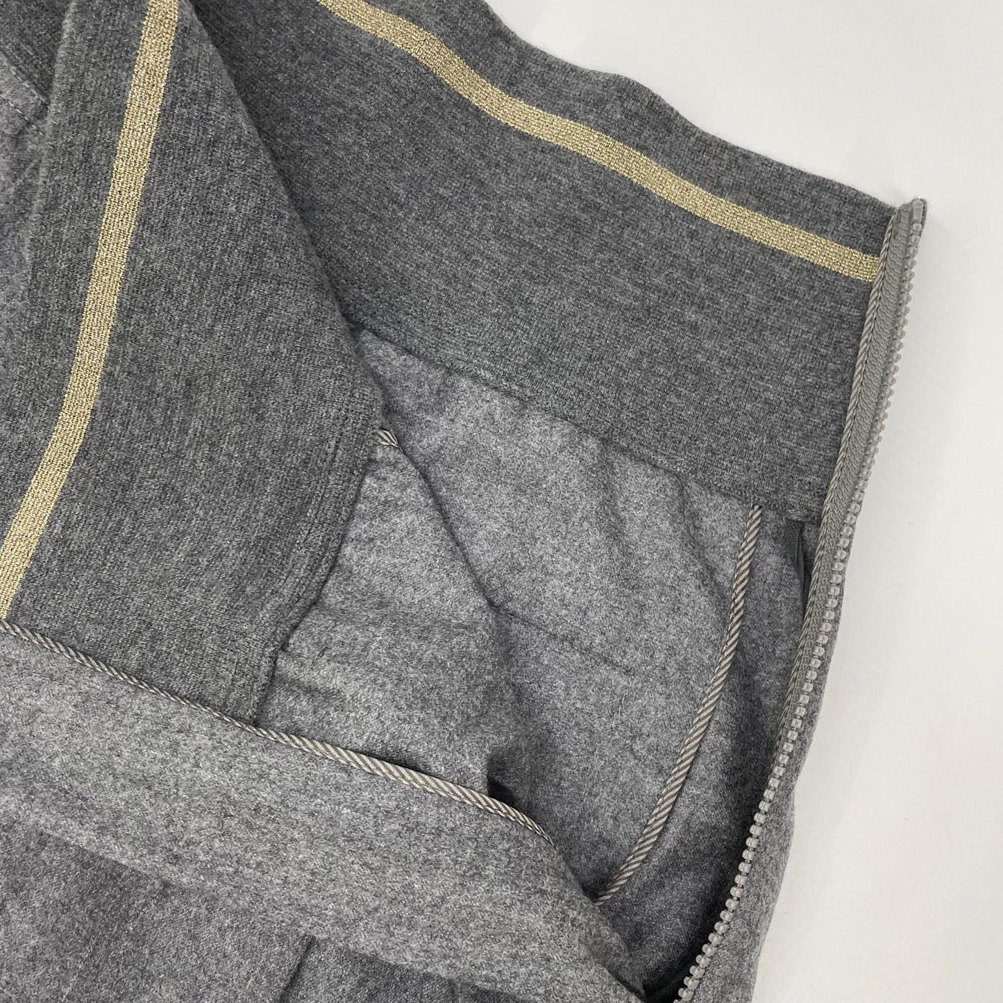 BRUNELLO CUCINELLI ブルネロクチネリ ME226P7477 20年 グレー ウール ジップアップ アウトタック ワイドレッグクロップドパンツ ボトムス