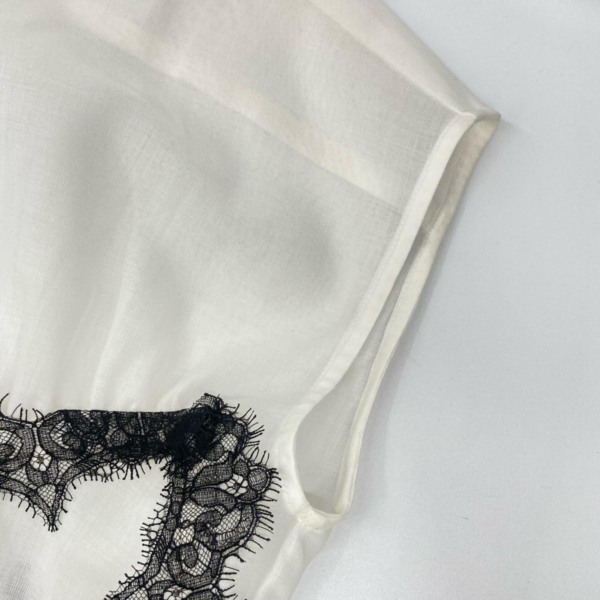 sacai 26ss 26-08506 white Wool Organza Shirt top
