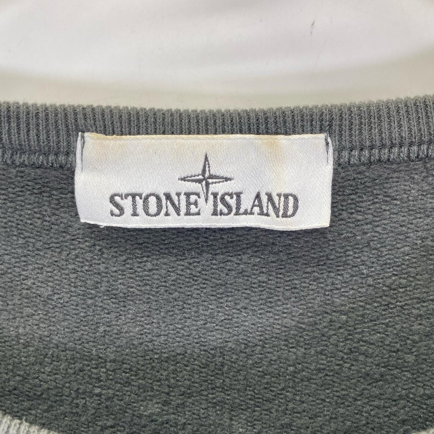 STONE ISLAND ストーンアイランド 811563920 グレー ワッペン 裏起毛 スウェット トレーナー トップス