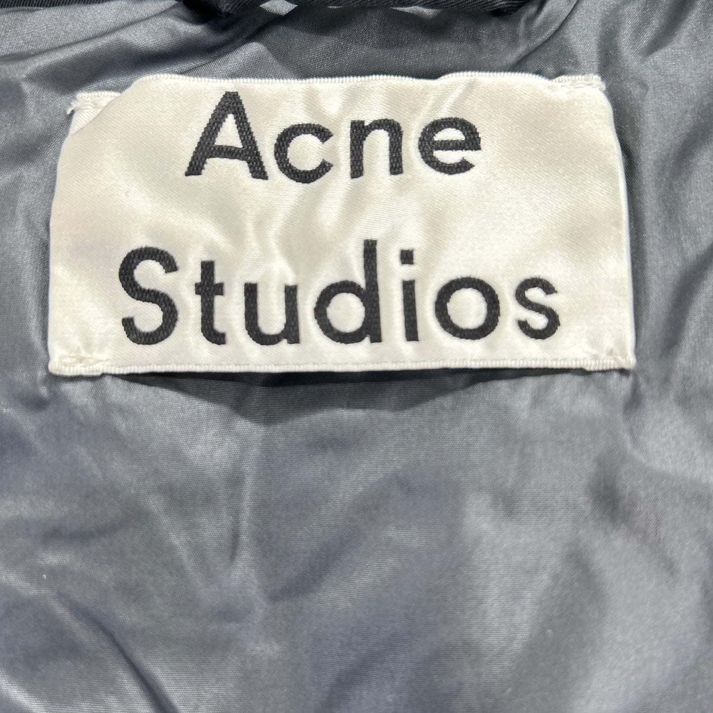 ACNE STUDIOS アクネ ストゥディオズ MINUS PAW17 22Z173 ブラック MINUS GLOSS ダウンジャケット ジャケット