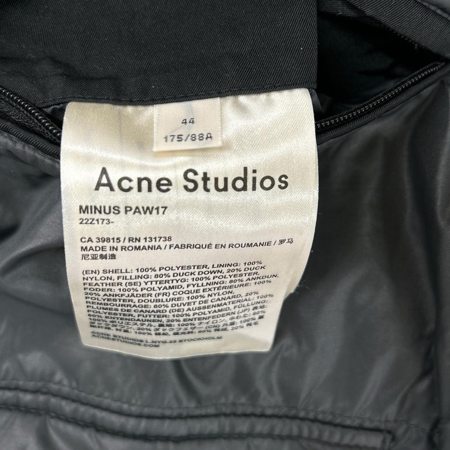 ACNE STUDIOS アクネ ストゥディオズ MINUS PAW17 22Z173 ブラック MINUS GLOSS ダウンジャケット ジャケット