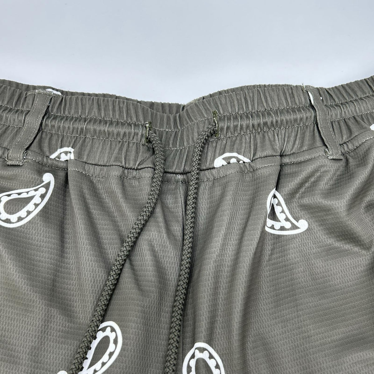 1piu1uguale3 ウノピゥウノウグァーレトレ GRP182-GPE006 カーキ GOLF BANDANA SHORTS パンツ ボトムス