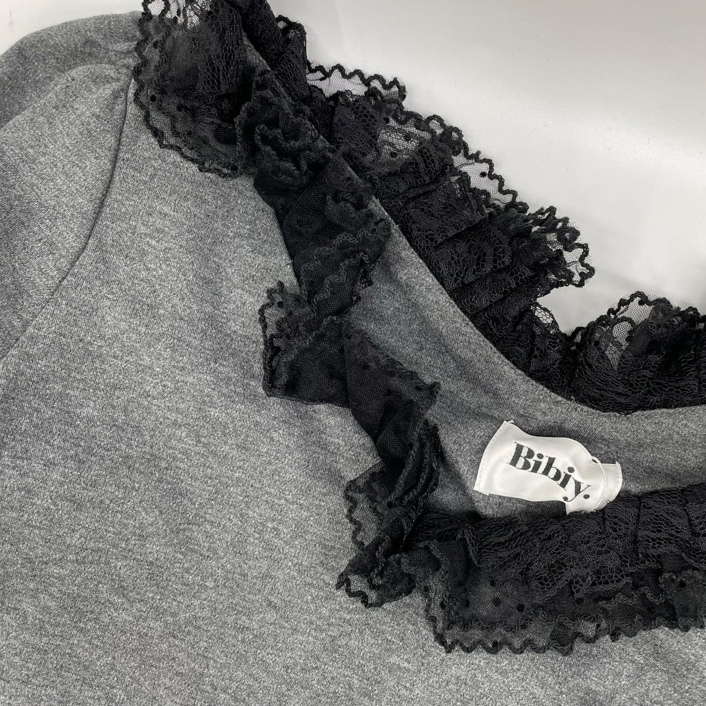 Bibiy ビビィ B60-TS139 グレー CHIA LACE LONG TEE トップス