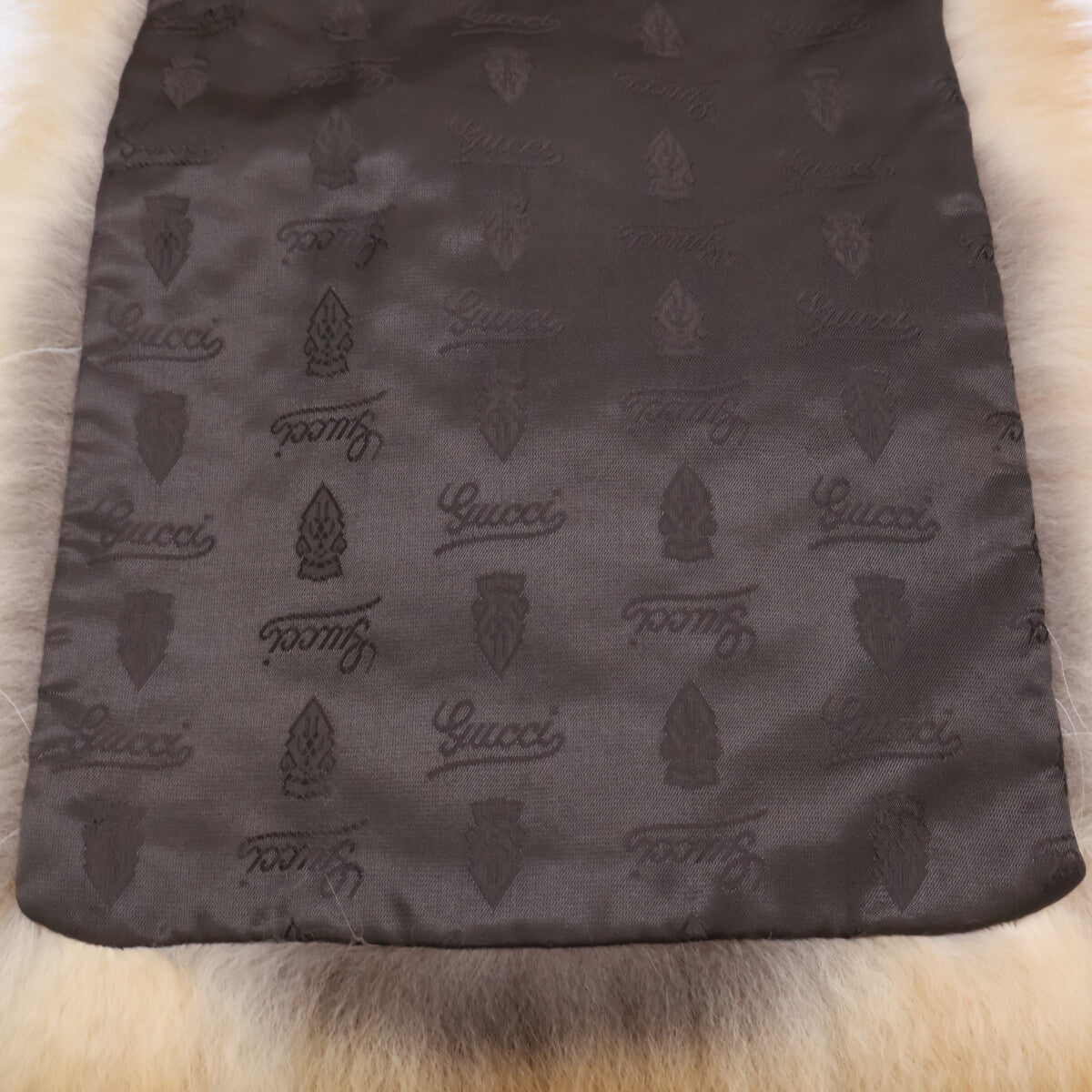 GUCCI グッチ 【美品/国内正規】166008.XP155 GG金具 フォックスファー ティペット マフラー