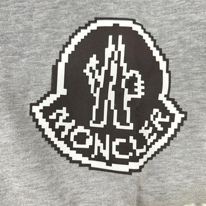 MONCLER モンクレール 23年 グレー ピクセルロゴ Tシャツ トップス