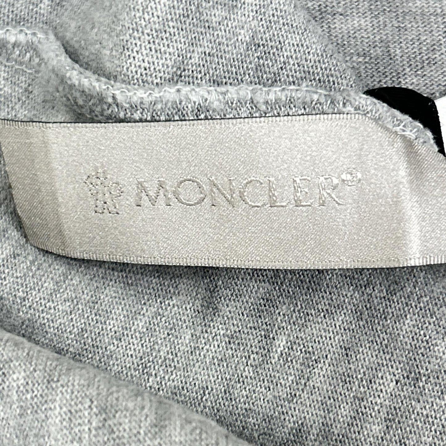 MONCLER モンクレール 23年 グレー ピクセルロゴ Tシャツ トップス