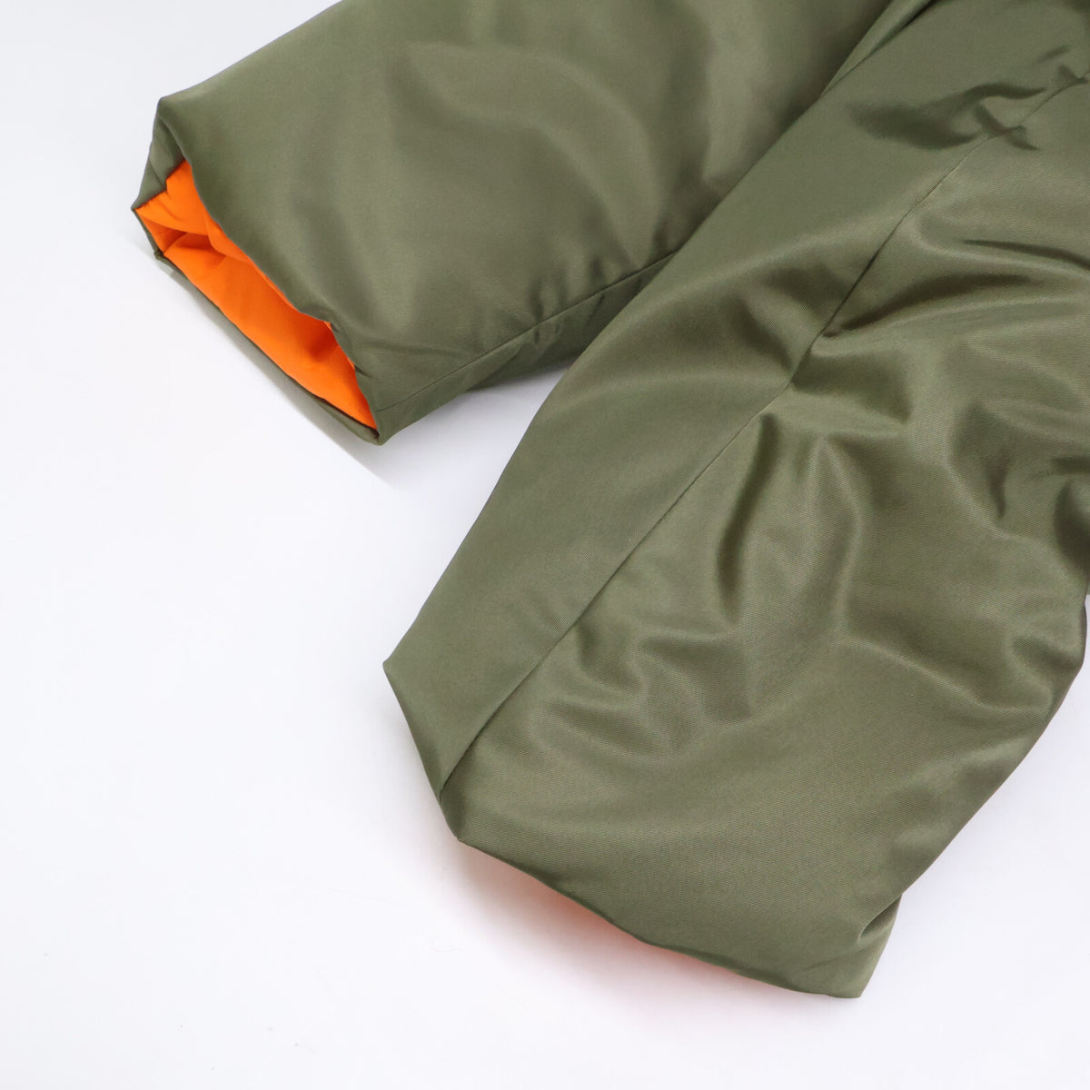 PRADA プラダ 【美品/国内正規/23年製】SGC355 RE-NYLON ボンバー ダウン コート