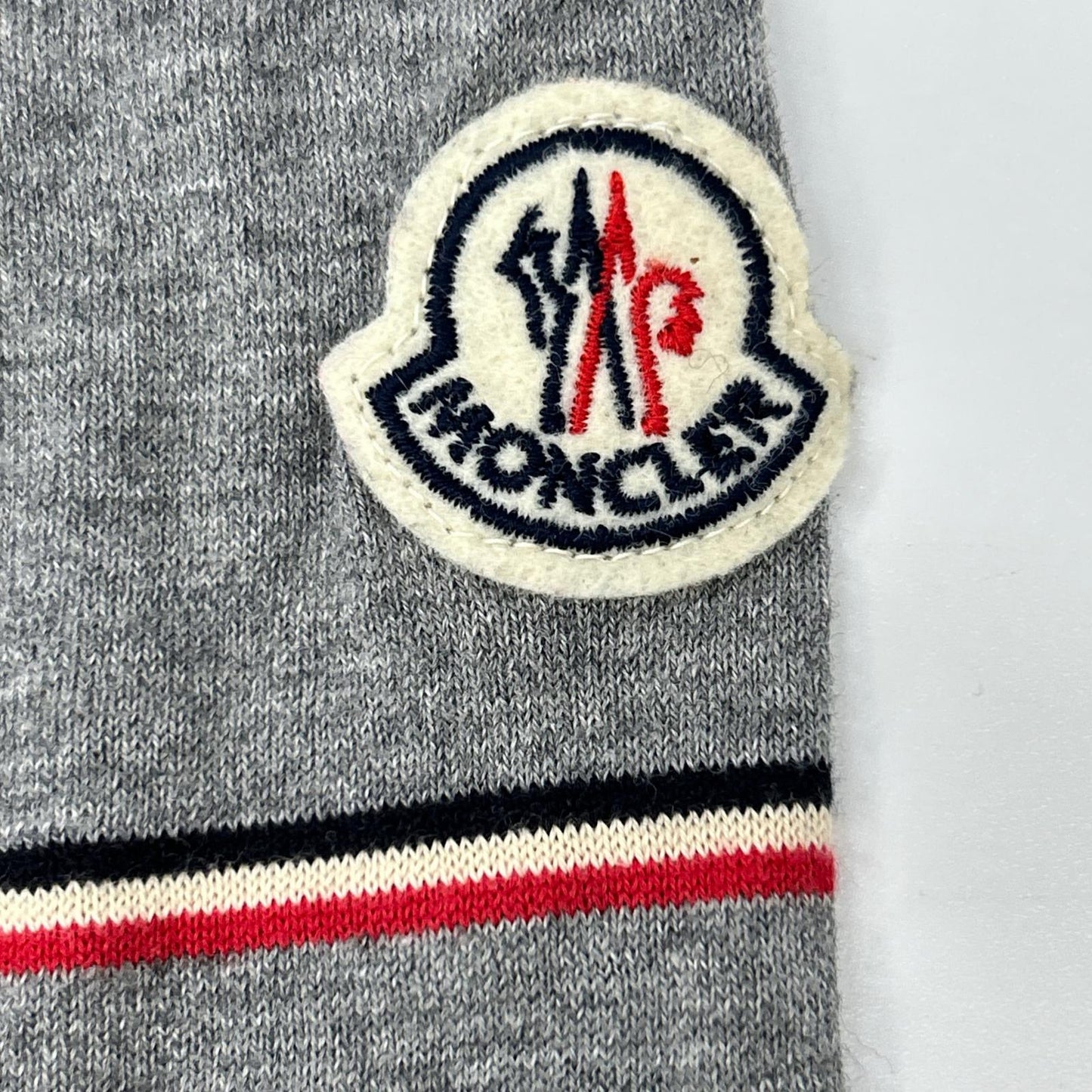 MONCLER モンクレール グレー コットン Vネック セーター トップス