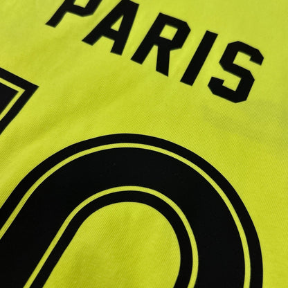 BALENCIAGA バレンシアガ 23年 777705 イエロー PARIS SOCCER Tシャツ トップス