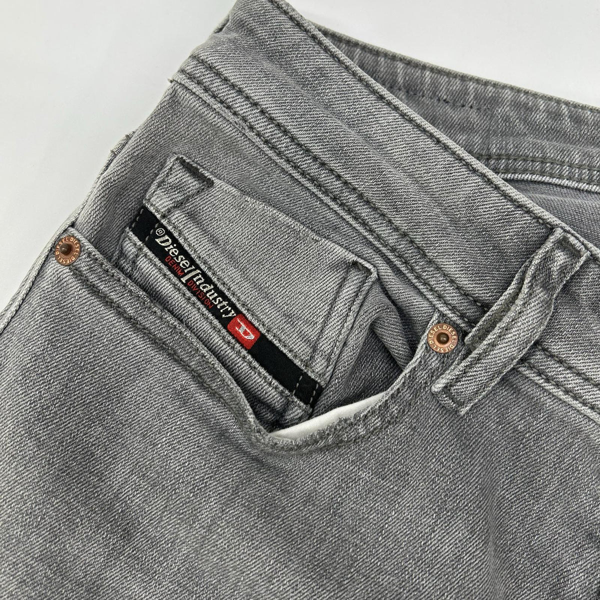 DIESEL ディーゼル グレー SLEENKER-X スリム デニム スキニーパンツ ボトムス
