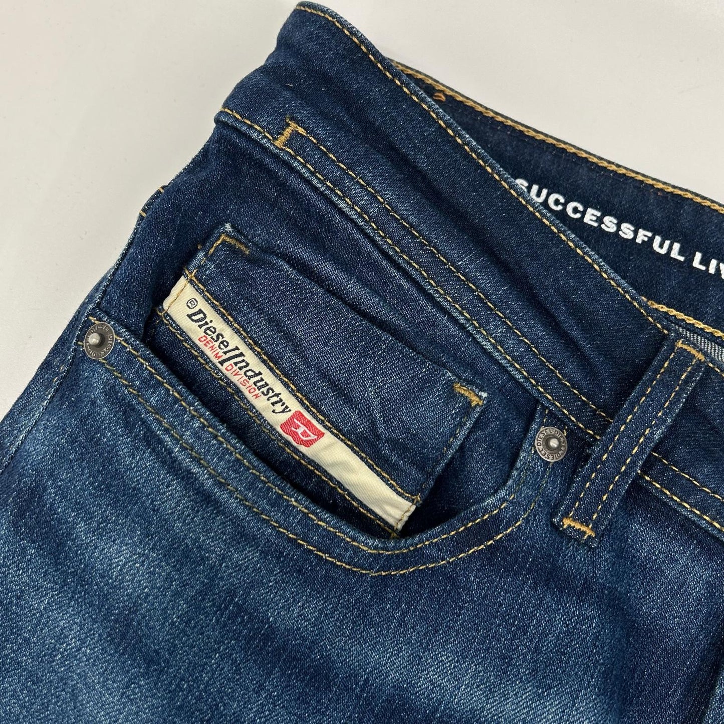 DIESEL ディーゼル インディゴ 1979 SLEENKER スリム デニム スキニーパンツ ボトムス