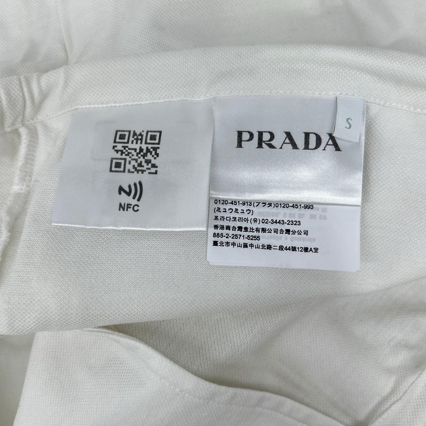 PRADA プラダ 23年 UJP220 ホワイト コットン ショートパンツ ボトムス