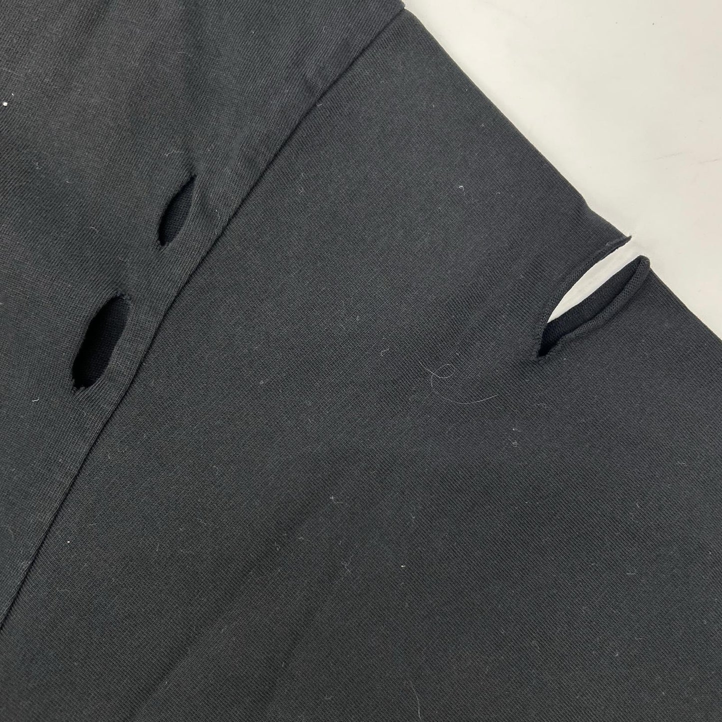BALENCIAGA バレンシアガ 21年 651795 ブラック デストロイ加工 Tシャツ トップス