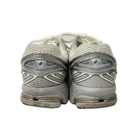 NEW BALANCE ニューバランス ML860GO2 ホワイト×シルバー メッシュアッパー シューズ シューズ