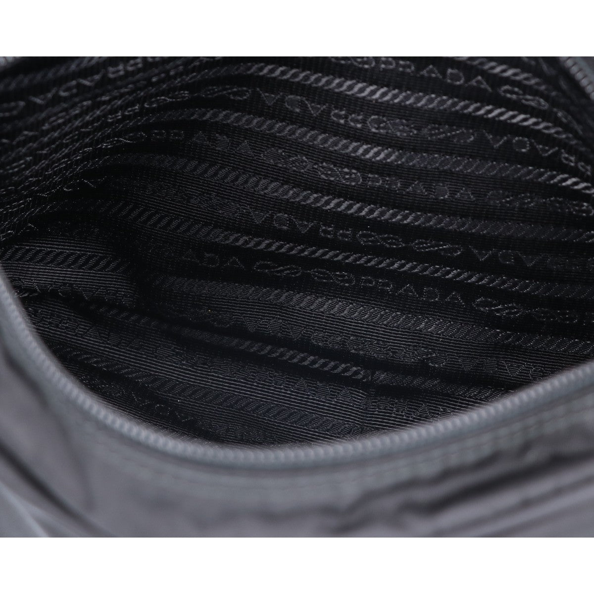 PRADA プラダ 美品 1BC167 Re-Nylon ショルダーバッグ
