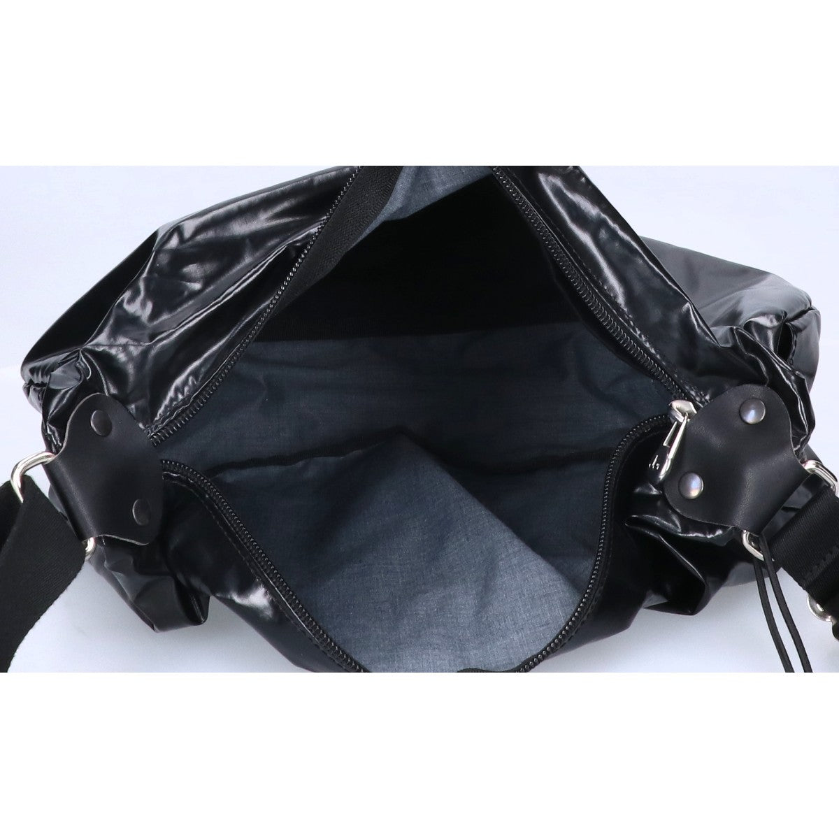jack gomme ジャックゴム 【美品】1215 LIRIS ショルダーバッグ