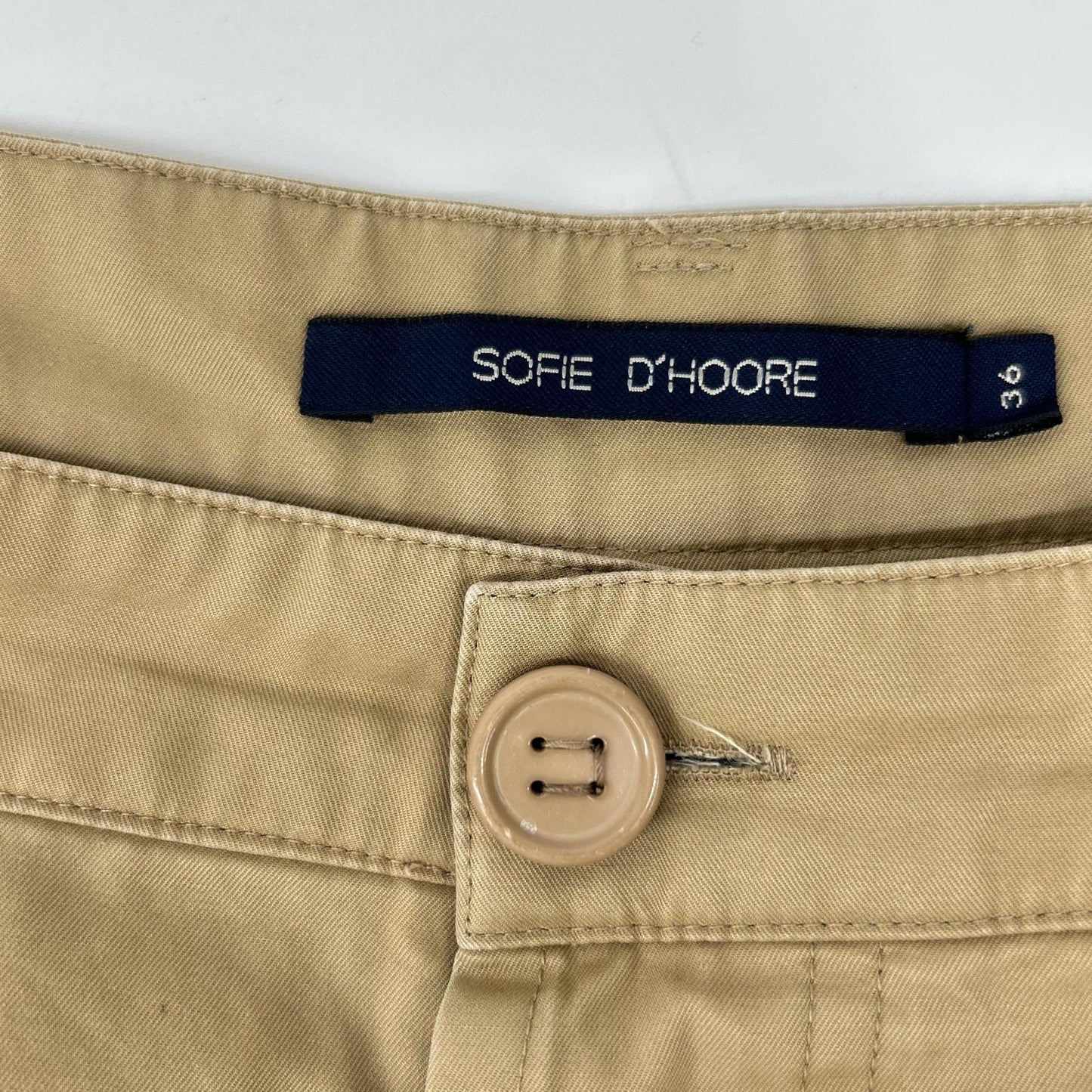 SOFIE D'HOORE ソフィードール ベージュ コットン 1プリーツ ボタンフライ チノパンツ ボトムス